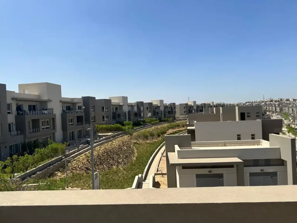 تاون هاوس للبيع في كمبوند ايتابا الشيخ زايد
