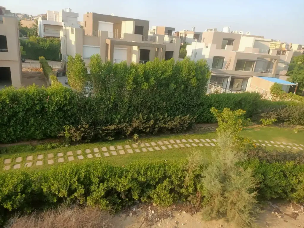 فيلا للبيع في كمبوند بالم هيلز جولف اكستنشن