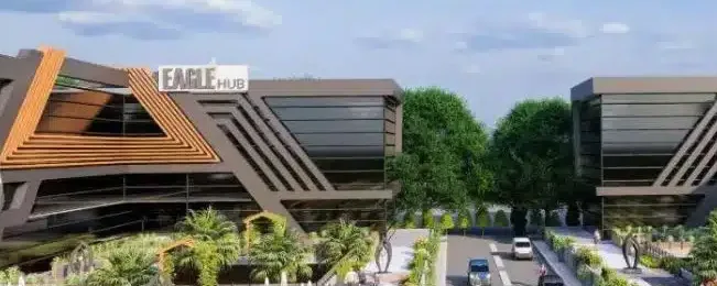 مدخل مول إيجل هب الشروق وسط المساحات الخضراء