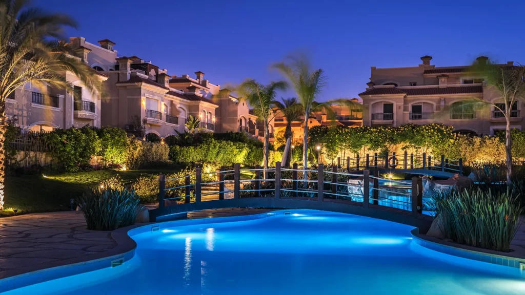 كمبوند الباتيو 5 إيست الشروق | El Patio 5 East Shorouk
