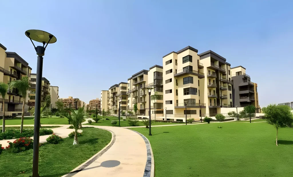 مدينتي القاهرة الجديدة | Madinaty New Cairo - عمارات سكنية وممشى