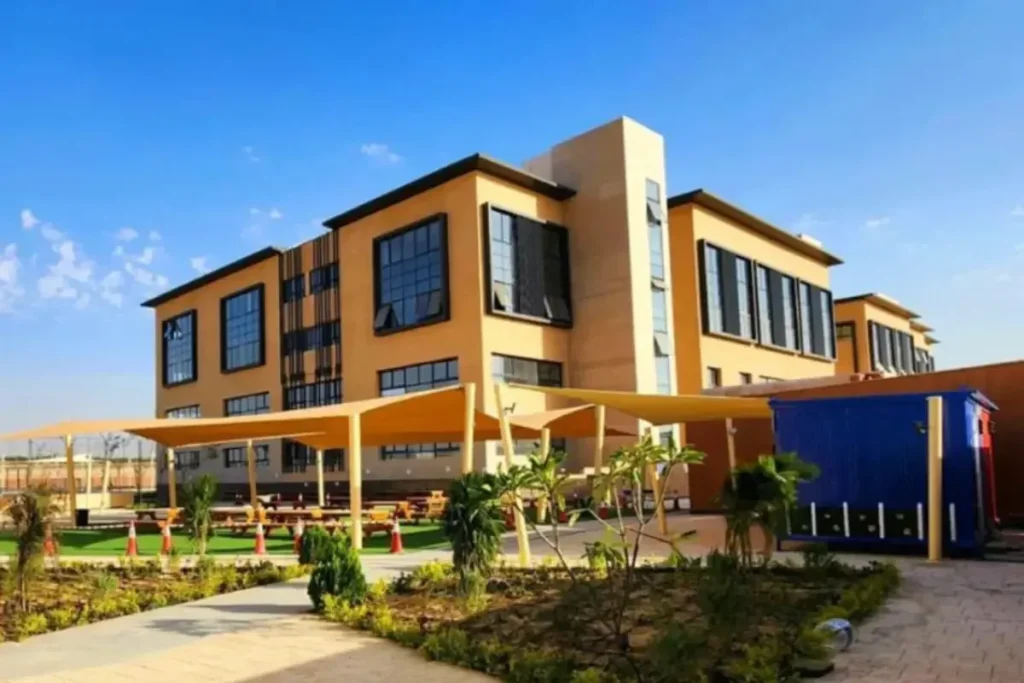 مدرسة دولية داخل كمبوند تاج سيتي القاهرة الجديدة | Taj City New Cairo